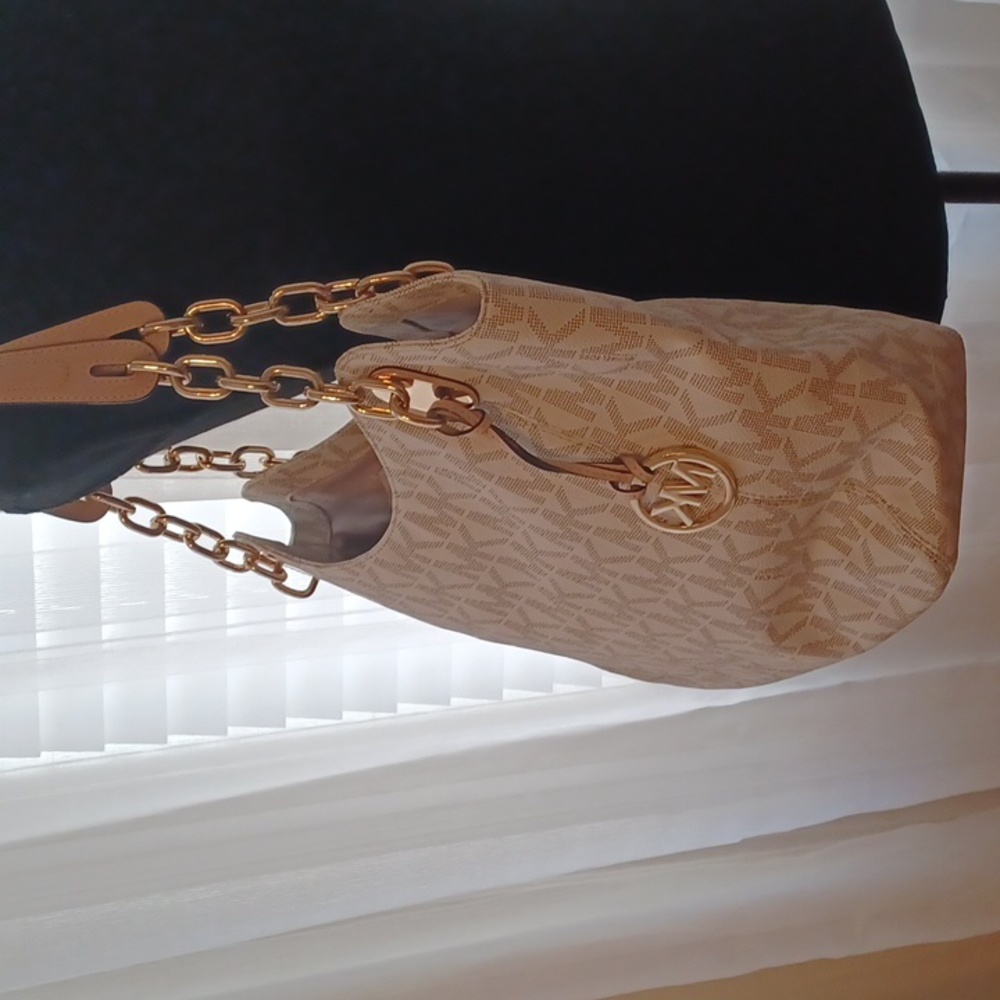 Michael Kors bag - Picture 8 of 8